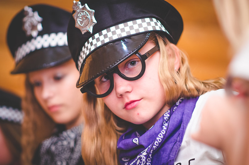 Как отметить 8 Марта в школе: веселый праздничный концерт в Ижевске