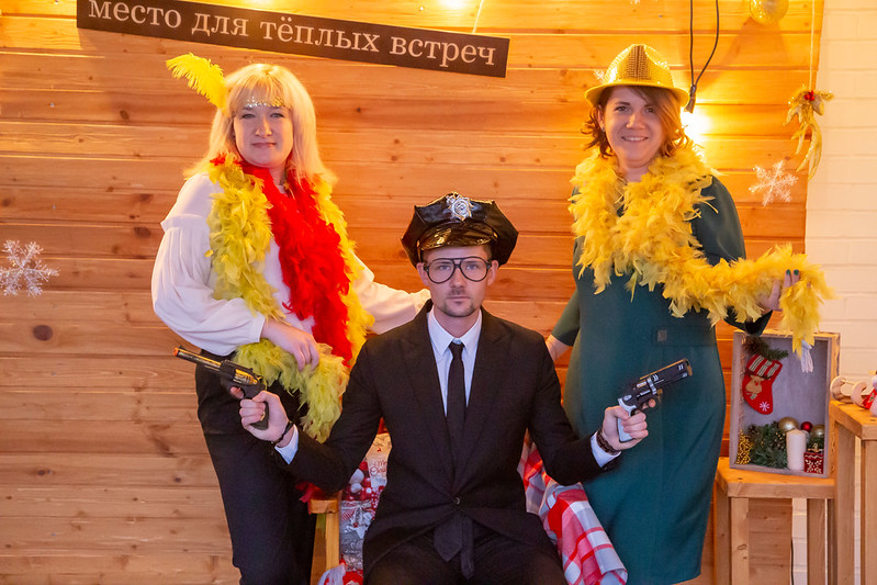 Новогоднее украшение зала для корпоратива в Izhevsk