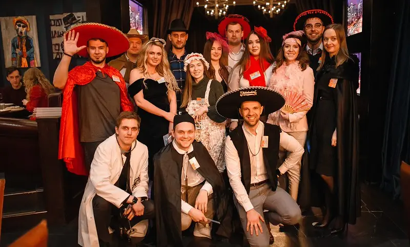 Корпоратив на Новый год 2026 в Ижевске — как развлечь коллег, не нарушив трудовой кодекс